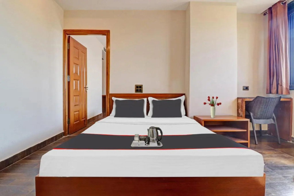 Дехрадун: OYO 703086 Hotel Shri Rooms & Restaurant