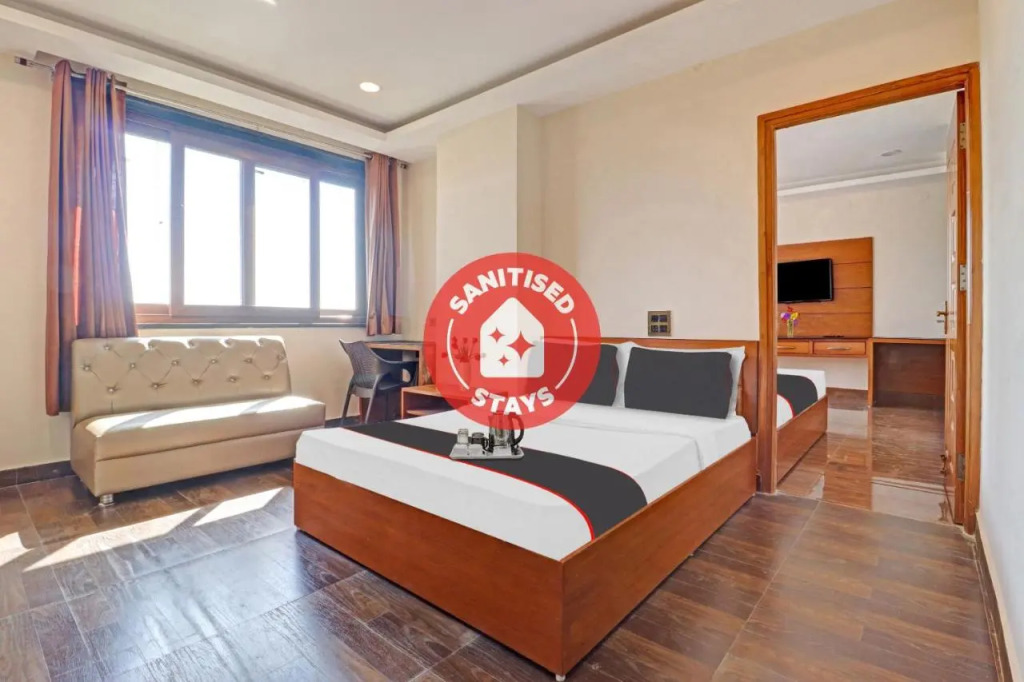 Дехрадун: OYO 703086 Hotel Shri Rooms & Restaurant