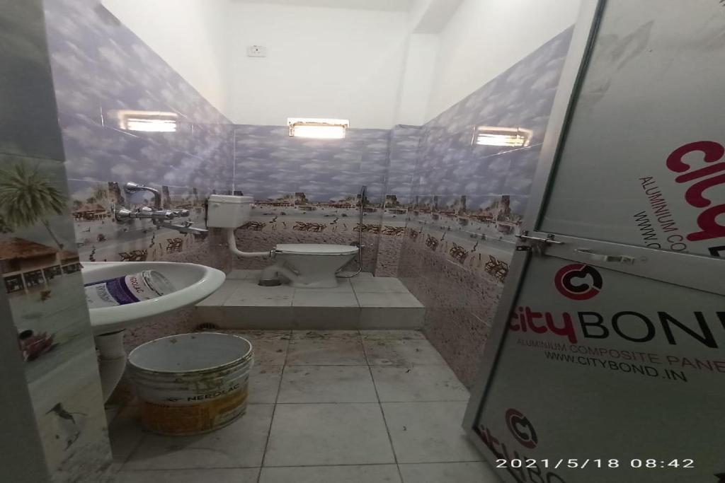 Дханбад: OYO 86207 Hotel Madhuri