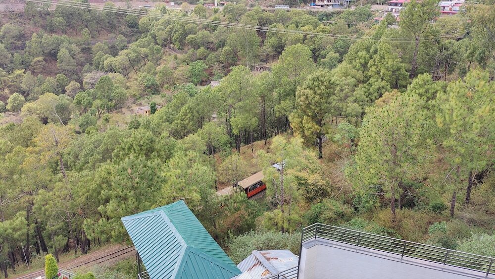 Дхарампур: Kaithal Resort - Kasauli