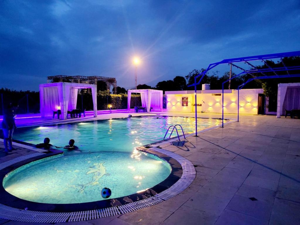 Dharuhera: Hotel SK PARK ROSELLA RESORTS & Spa