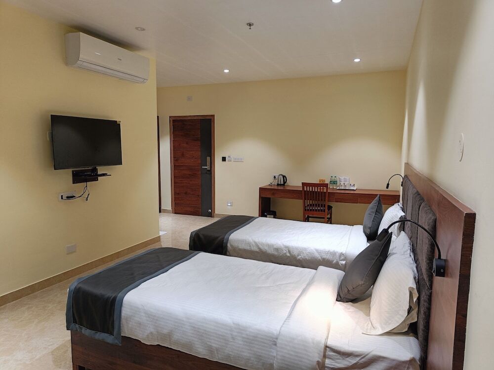 Дибругарх: Hotel Golden Orchid