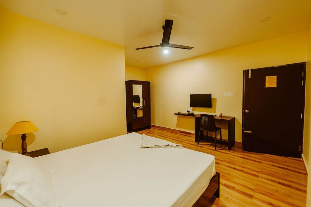 Дибругарх: Dibrugarh Tea Residency
