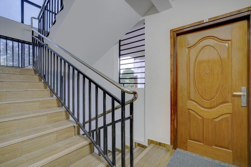 Вайпин: Oyo Flagship 805308 The Paradise Inn Residency