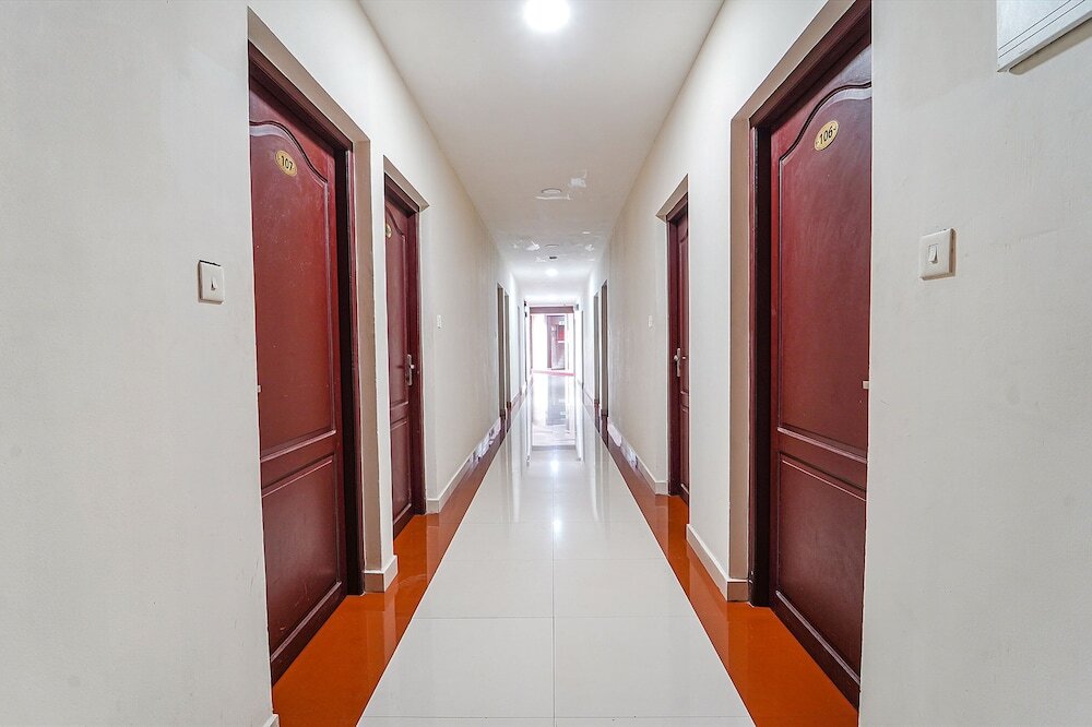Эрамаллур: Fabhotel Central Inn Residency
