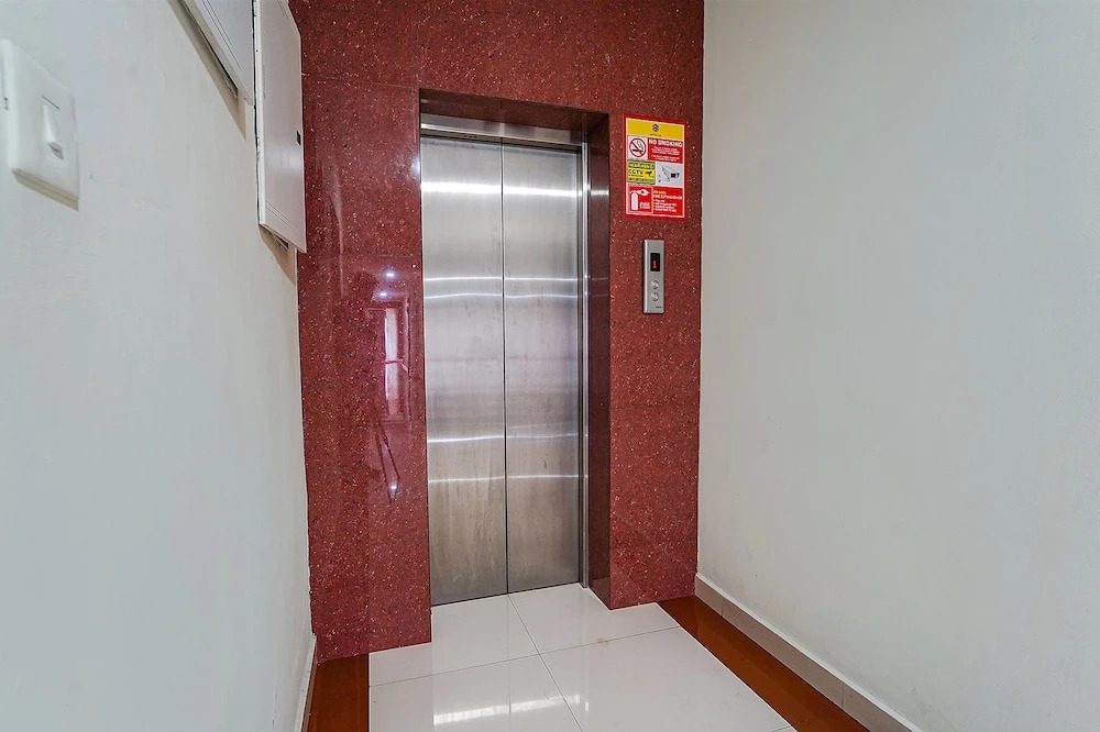 Эрамаллур: Fabhotel Central Inn Residency