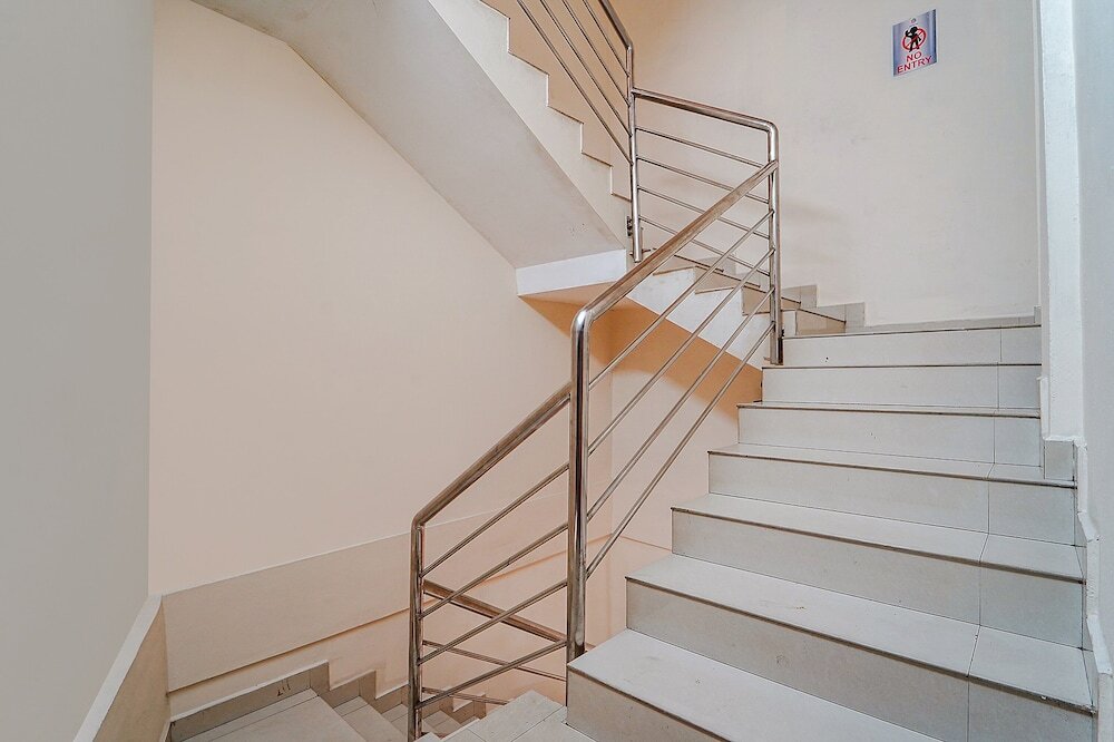 Эрамаллур: Fabhotel Central Inn Residency