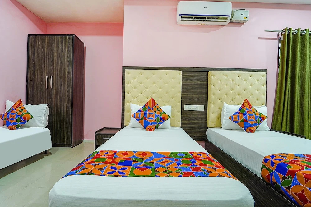 Эрамаллур: Fabhotel Central Inn Residency