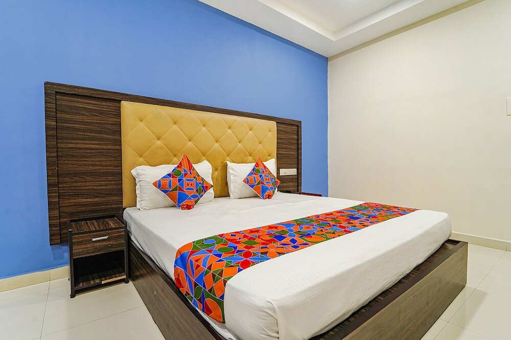 Эрамаллур: Fabhotel Central Inn Residency