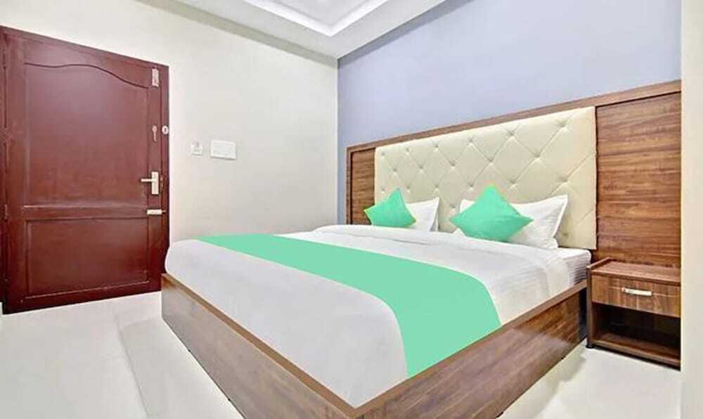 Эрамаллур: Fabhotel Central Inn Residency