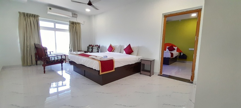 Eraniel: Hotel Rajeshwari International