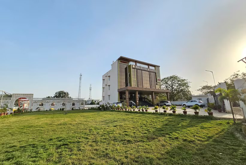 Файзабад: RBS Hotel And Lawn