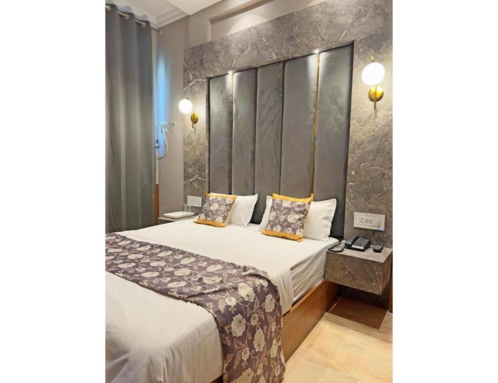 Файзабад: Hotel Royal Palm Inn