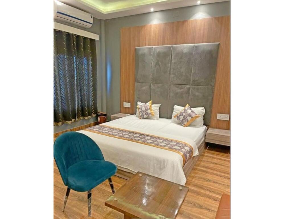 Файзабад: Hotel Royal Palm Inn