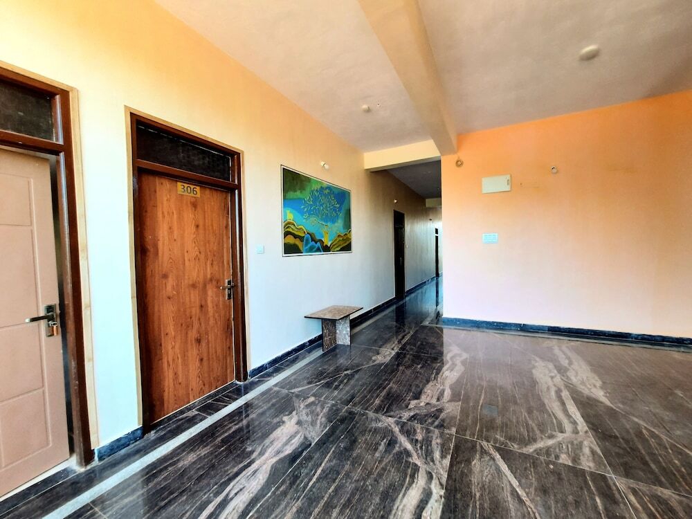 Гокарна: Hotel Golden Heights Gokarna