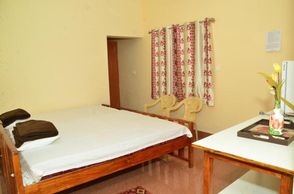 Гокарна: Staymaker Sunny's Serenity Resort