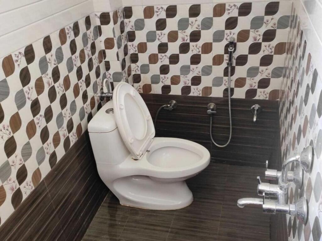 Горакхпур: SPOT ON 80848A Shree Ram Hotel