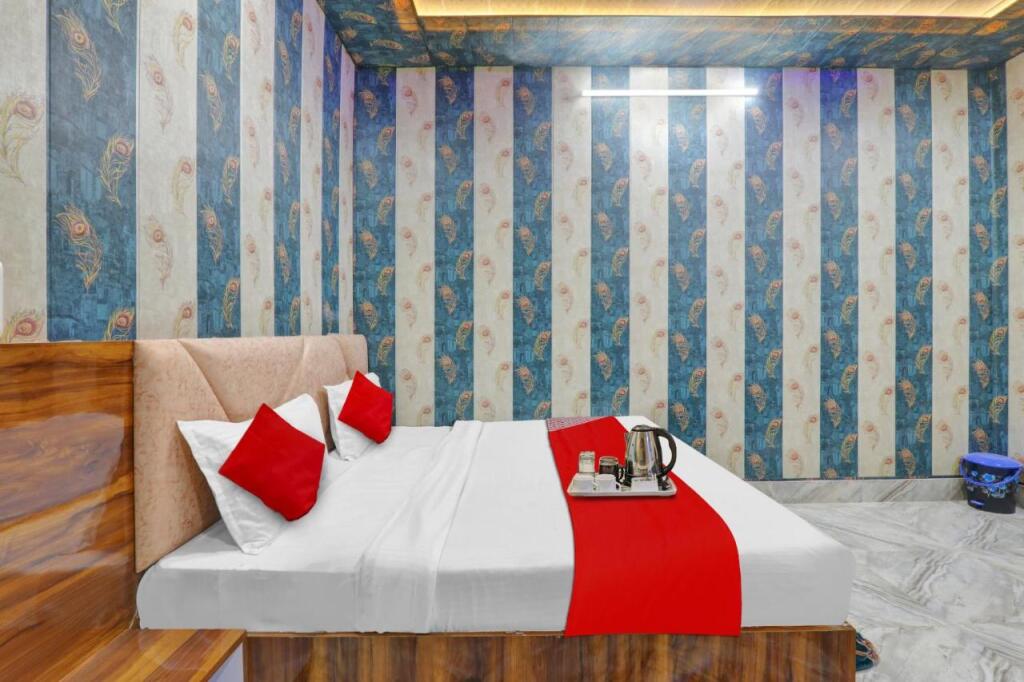 Горакхпур: OYO Flagship 703742 Hotel C.r.k Inn