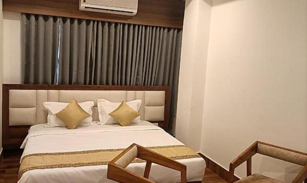 Гувахати: FabHotel Prime Royal Inn