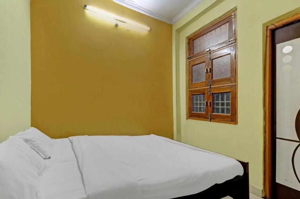 Гвалиор: OYO Flagship 806023 Hotel Royal