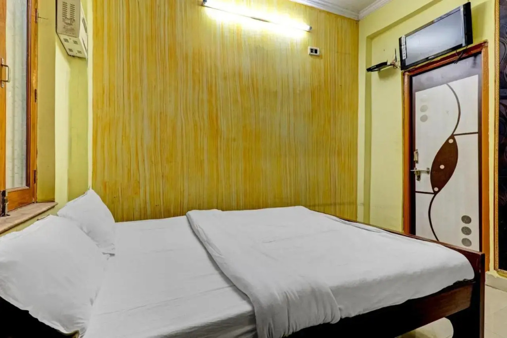 Гвалиор: OYO Flagship 806023 Hotel Royal