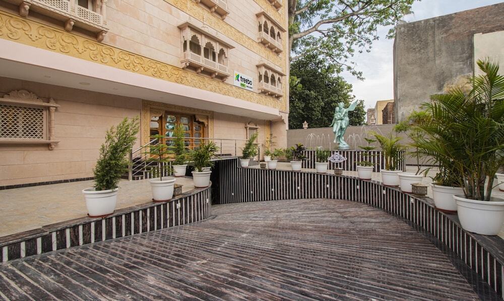 Харидвар: Treebo Haveli Resort Roots, Bhupatwala Haridwar