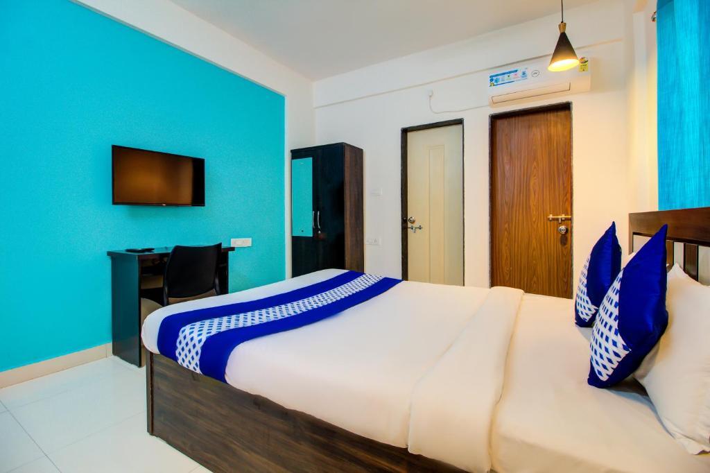 Хинджевади: Hotel Elegant Lodging