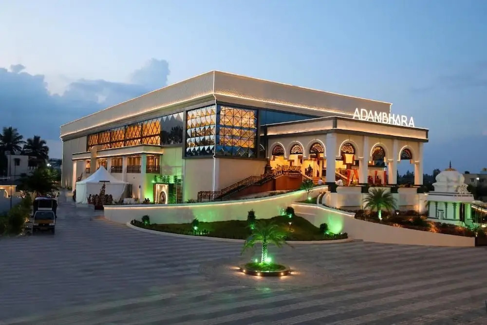 Хосур: MJ Avyanna Resort & Convention Centre