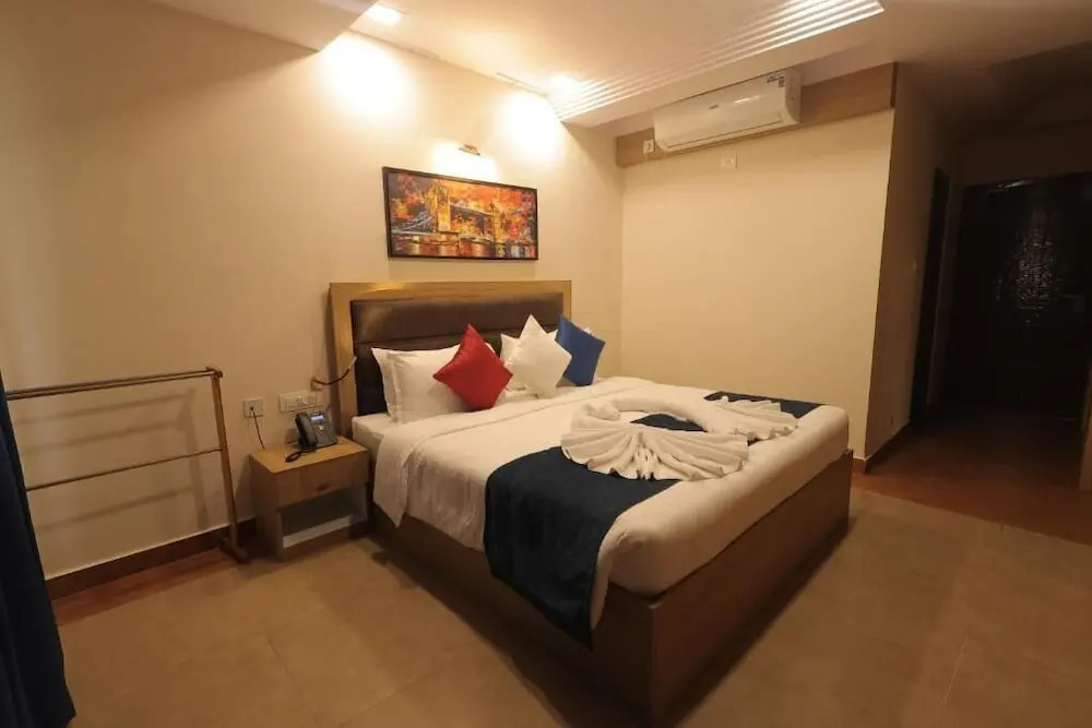 Хосур: MJ Avyanna Resort & Convention Centre