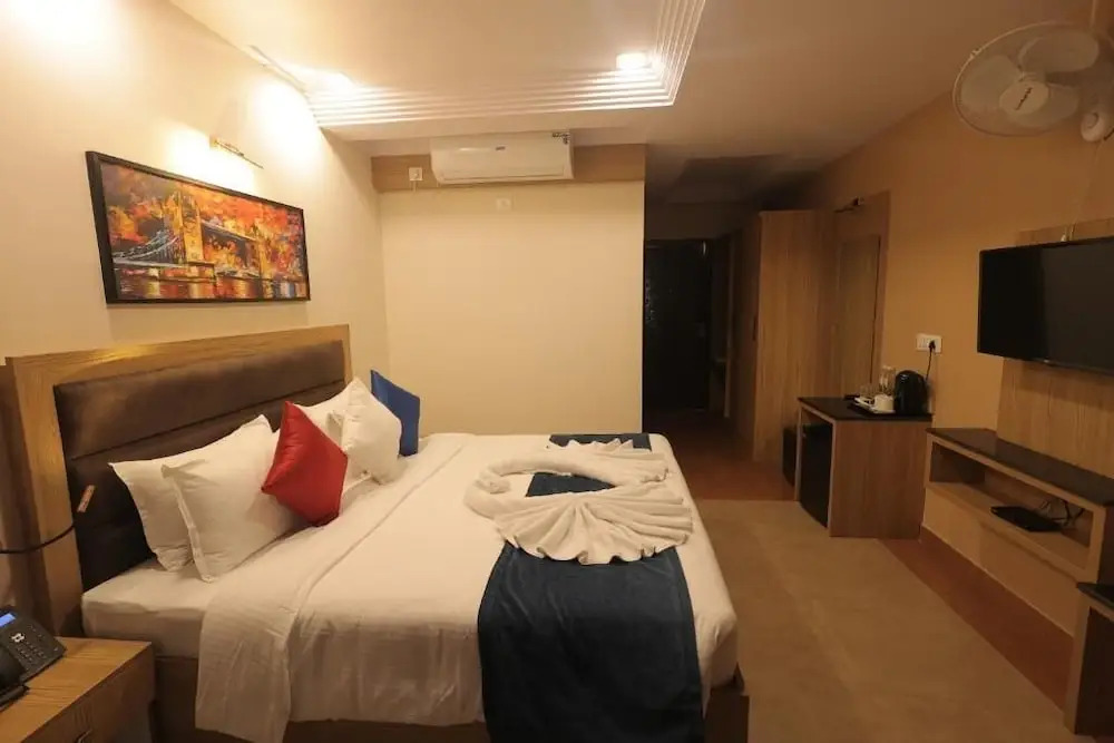 Хосур: MJ Avyanna Resort & Convention Centre