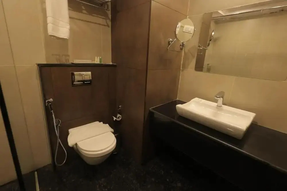 Хосур: MJ Avyanna Resort & Convention Centre