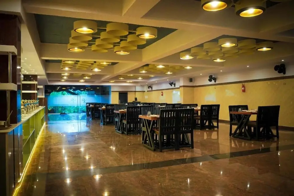 Хосур: MJ Avyanna Resort & Convention Centre