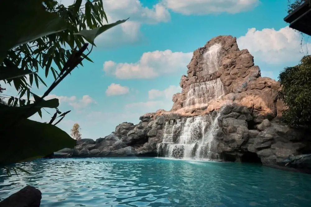 Хосур: MJ Avyanna Resort & Convention Centre
