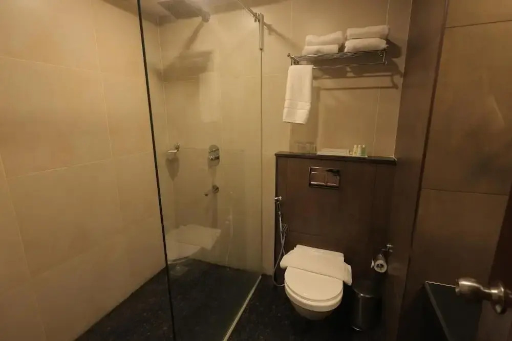 Хосур: MJ Avyanna Resort & Convention Centre
