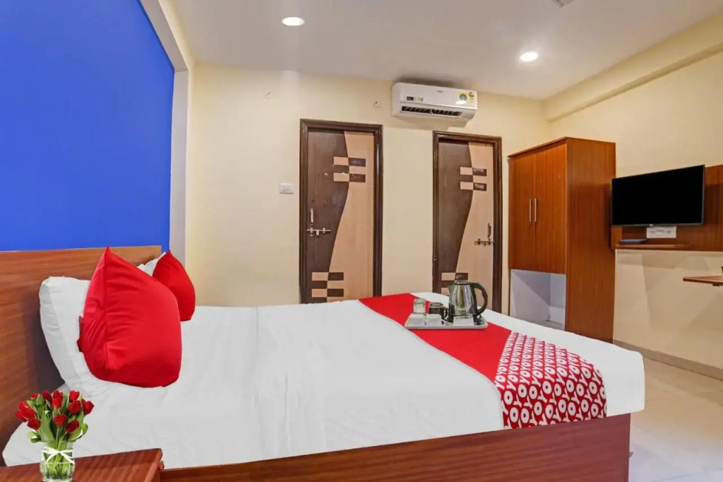 Индаур: Oyo Flagship 702125 Hotel Cozy Stay