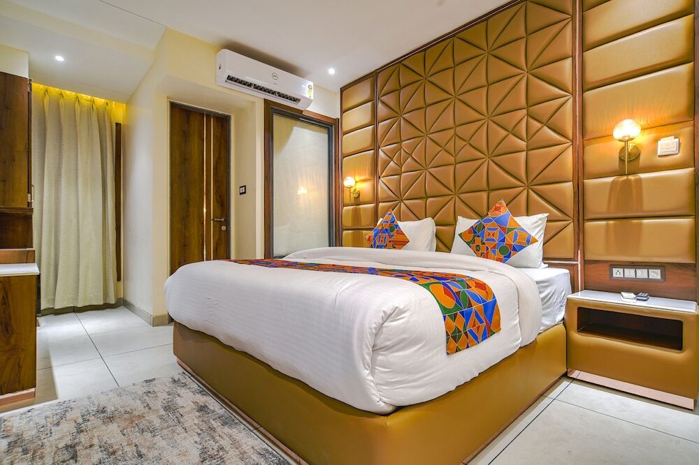 Индаур: Fabhotel Benchmark