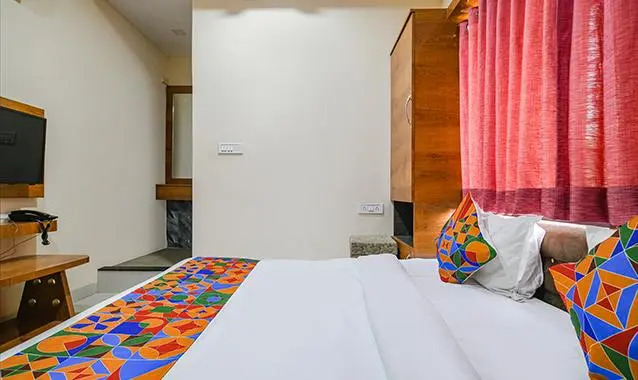 Индаур: FabHotel Royal Palace Indore