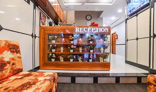 Индаур: FabHotel Royal Palace Indore