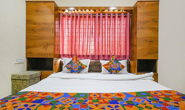 Индаур: FabHotel Royal Palace Indore