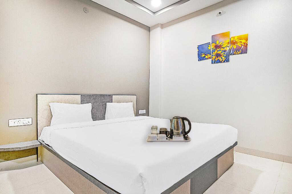 Индаур: Townhouse 672 Urban Elite