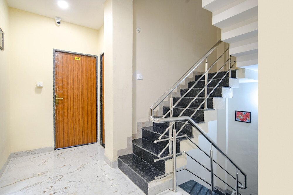Индаур: Fabhotel Atharv