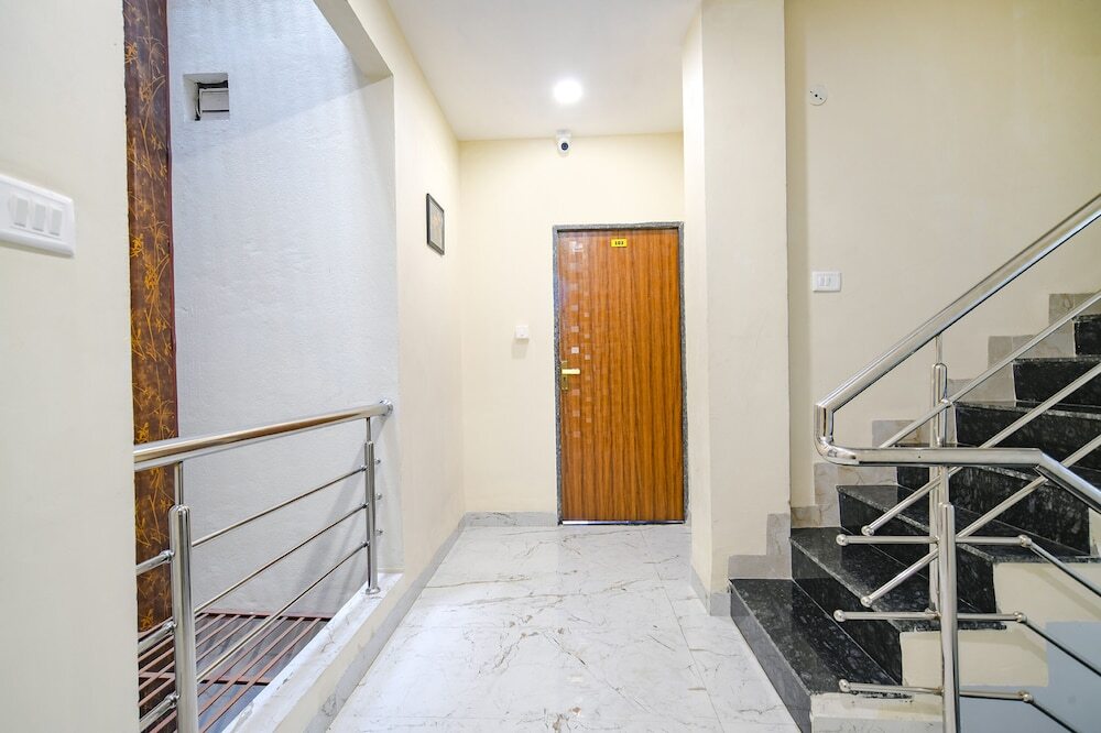 Индаур: Fabhotel Atharv
