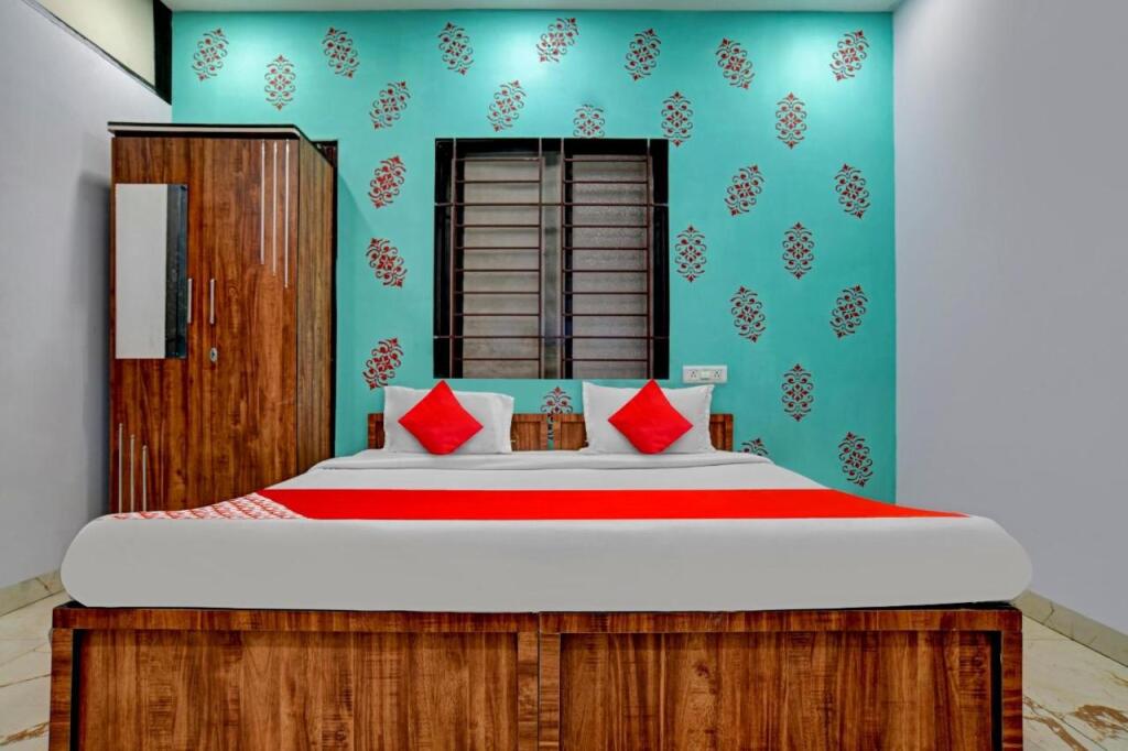 Индаур: SPOT ON 806322 Hotel Kings Night
