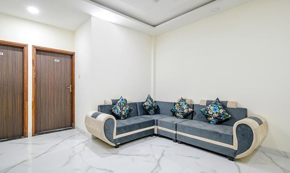 Индаур: Fabhotel Dr Greens