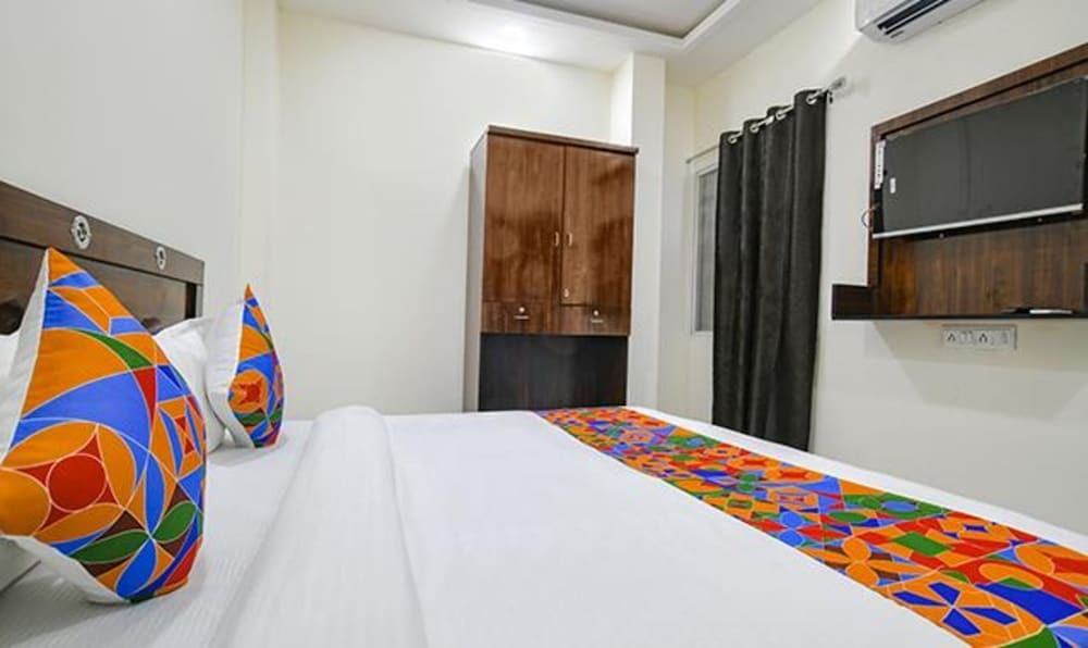Индаур: Fabhotel Dr Greens