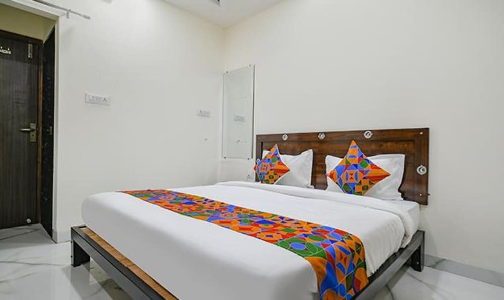Индаур: Fabhotel Dr Greens