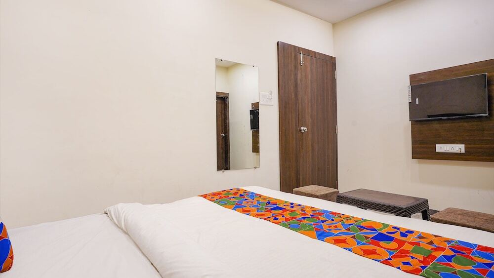 Индаур: Fabhotel Desire