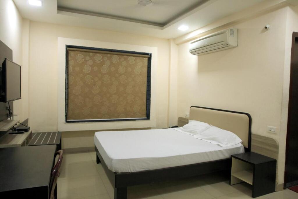 Индаур: Shri Ram Krishna Bagh Hotel