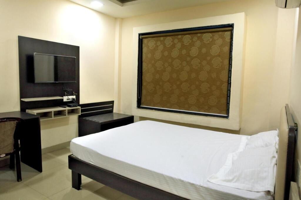 Индаур: Shri Ram Krishna Bagh Hotel