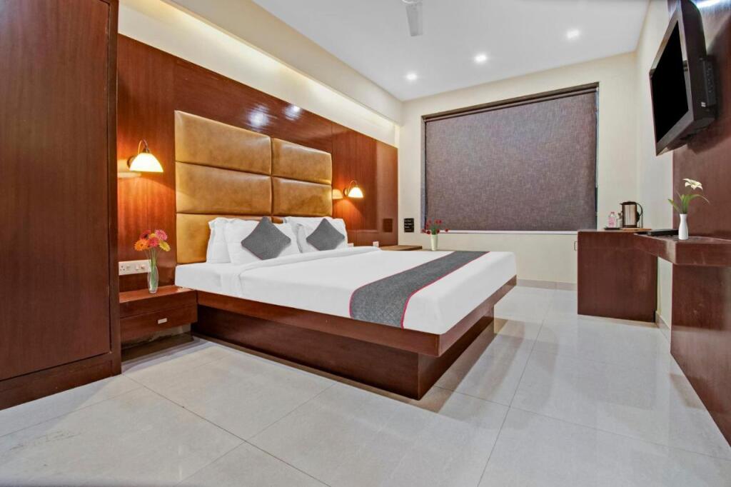 Джайпур: Townhouse OAK Hotel Minze